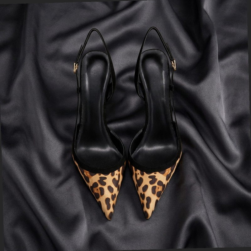Leopard Print Heels - 越金龍（ユエジンロン） # YJ26-802、黒のスエードレオパード柄アンクルストラップサンダル、オープントゥスティレットヒール、パーティーファッション2026新作