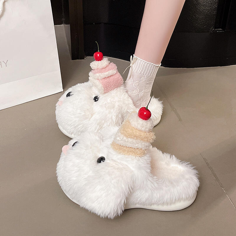 冬ふわふわ女性用スリッパホーム漫画高級デザイナー女性靴フラッ - Women Shoes For Winter のレビューと価格