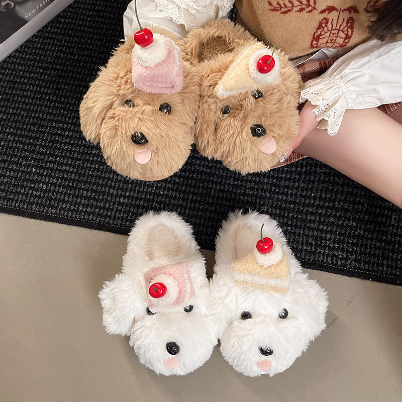 冬ふわふわ女性用スリッパホーム漫画高級デザイナー女性靴フラッ - Women Shoes For Winter のレビューと価格
